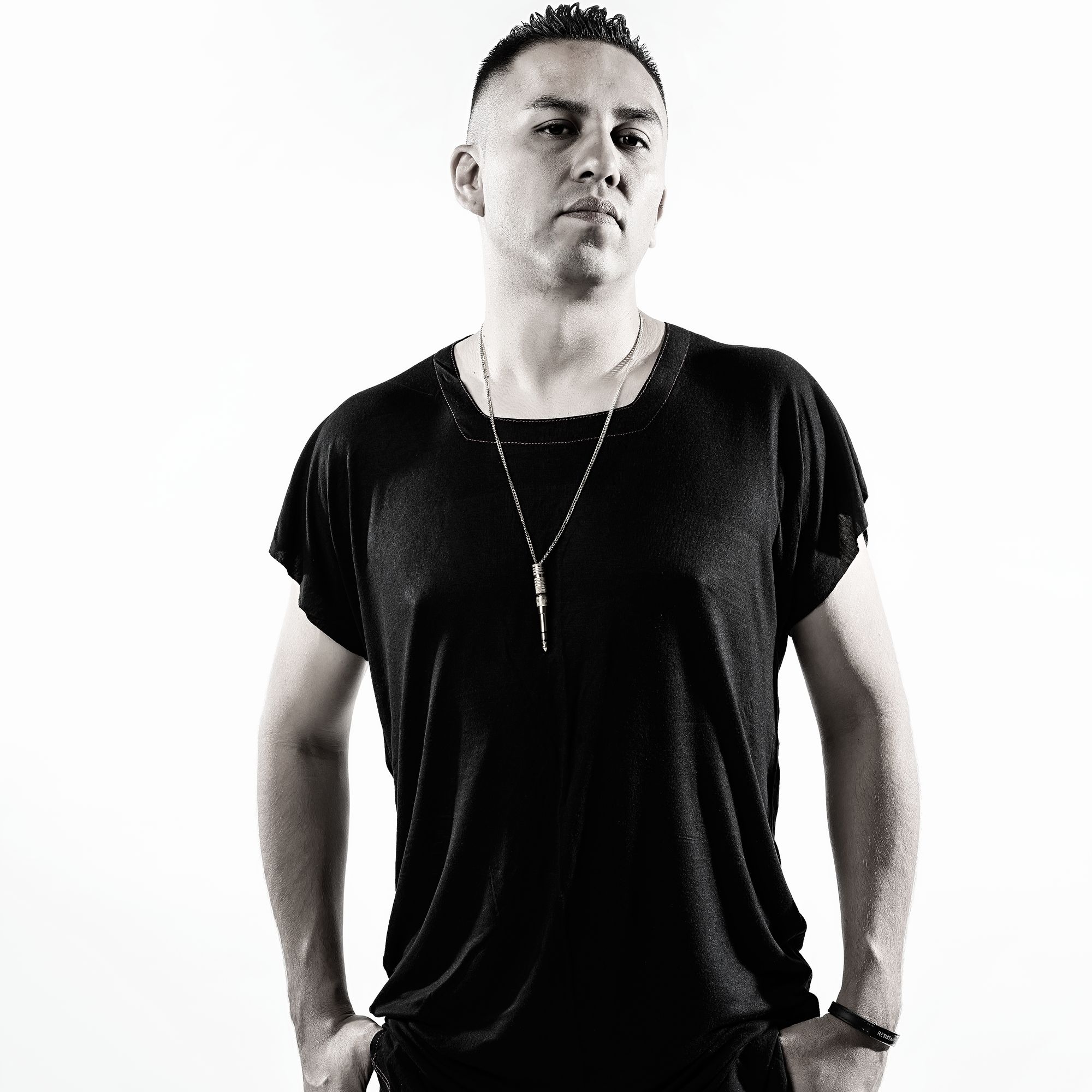 DJ IDeaL