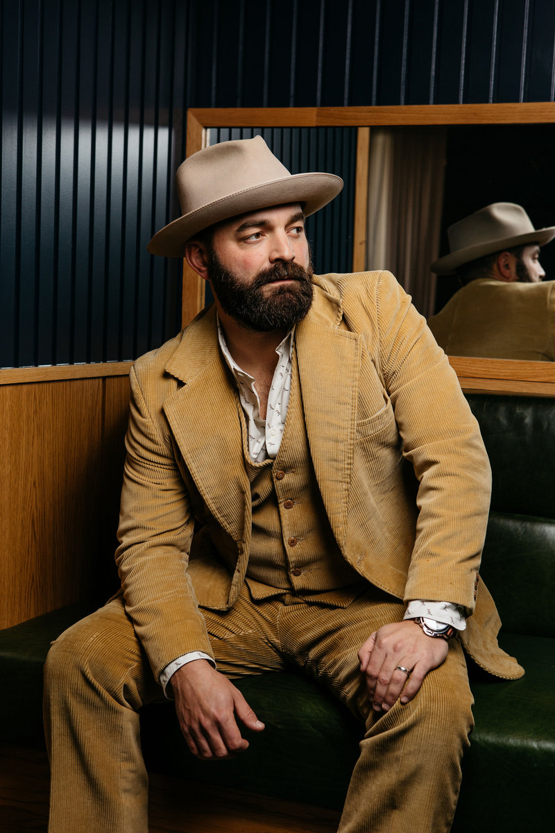 Drew Holcomb and the Neighbors