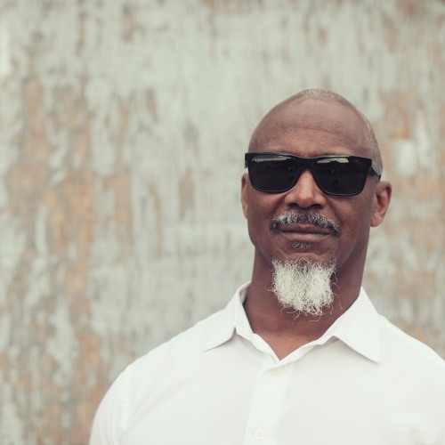 Karl Denson’s Tiny Universe