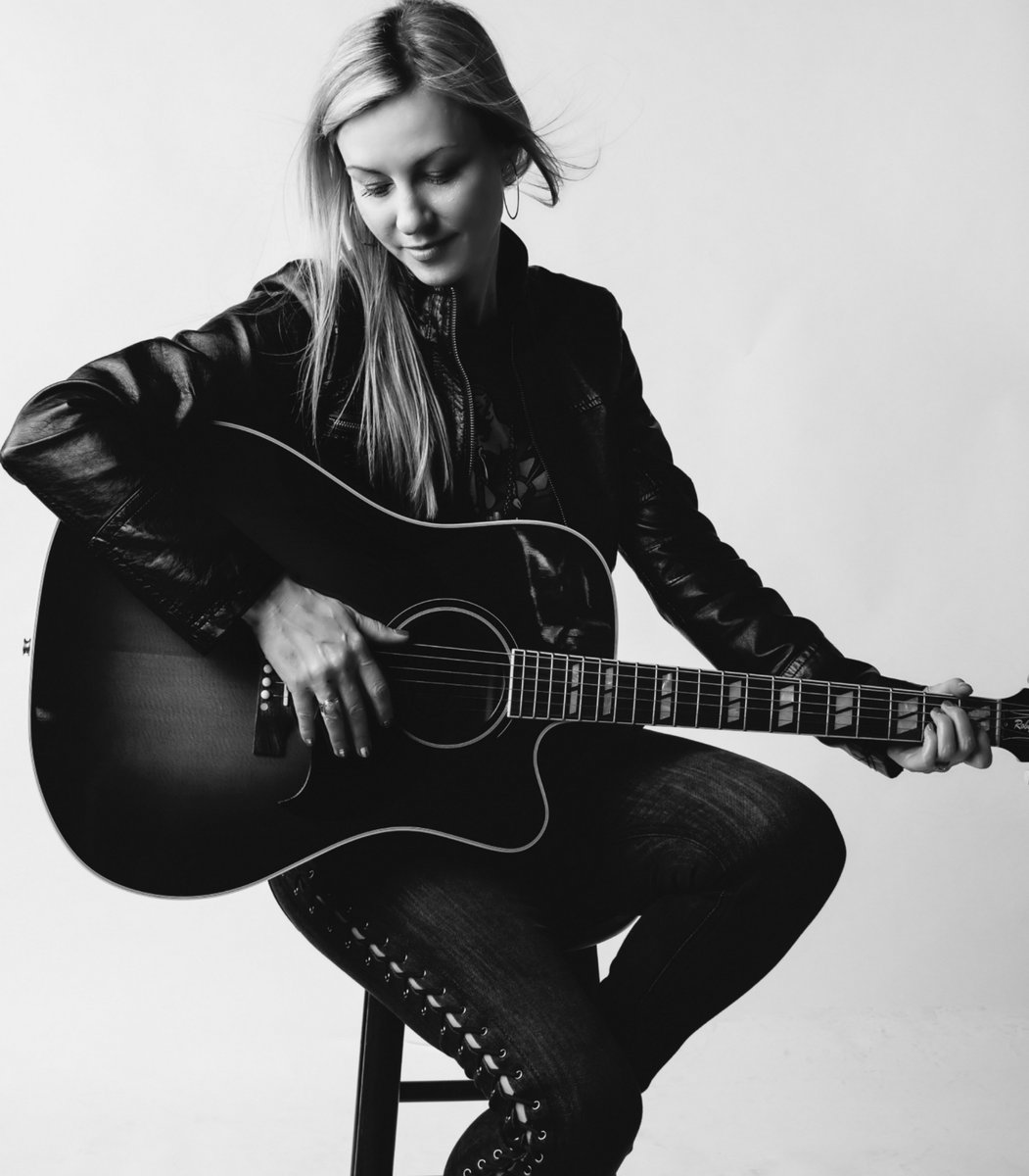 Robynn Shayne