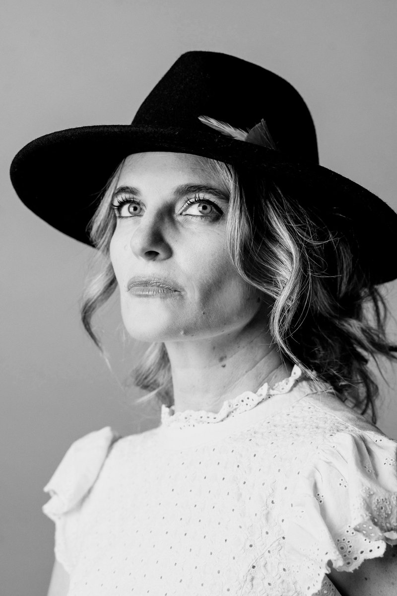 Suzanna Choffel