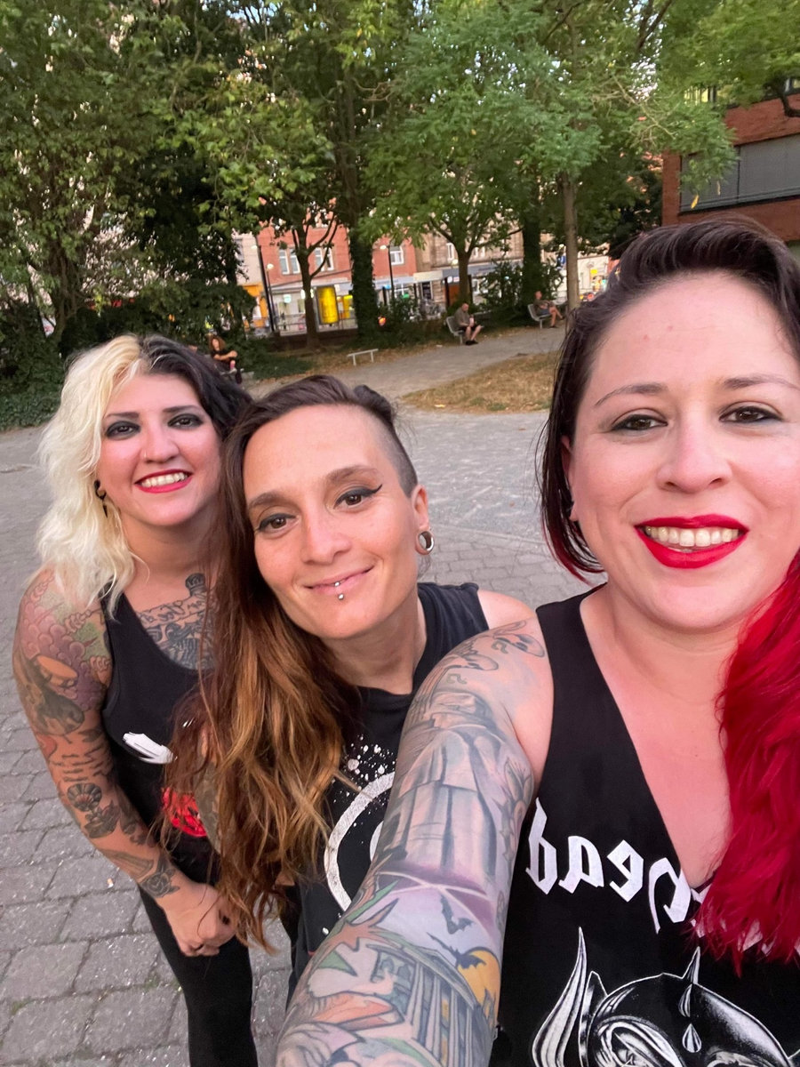 The Venomous Pinks