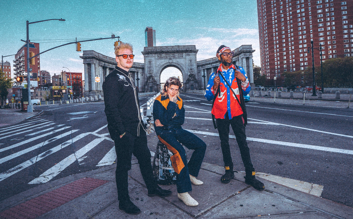 Too Many Zooz