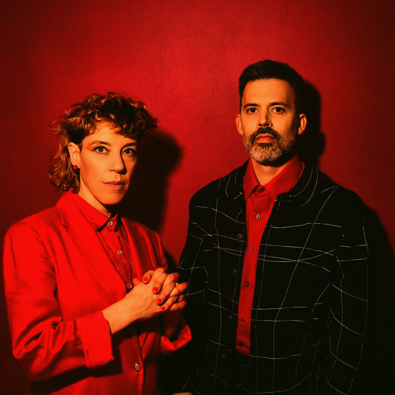 tUnE-yArDs